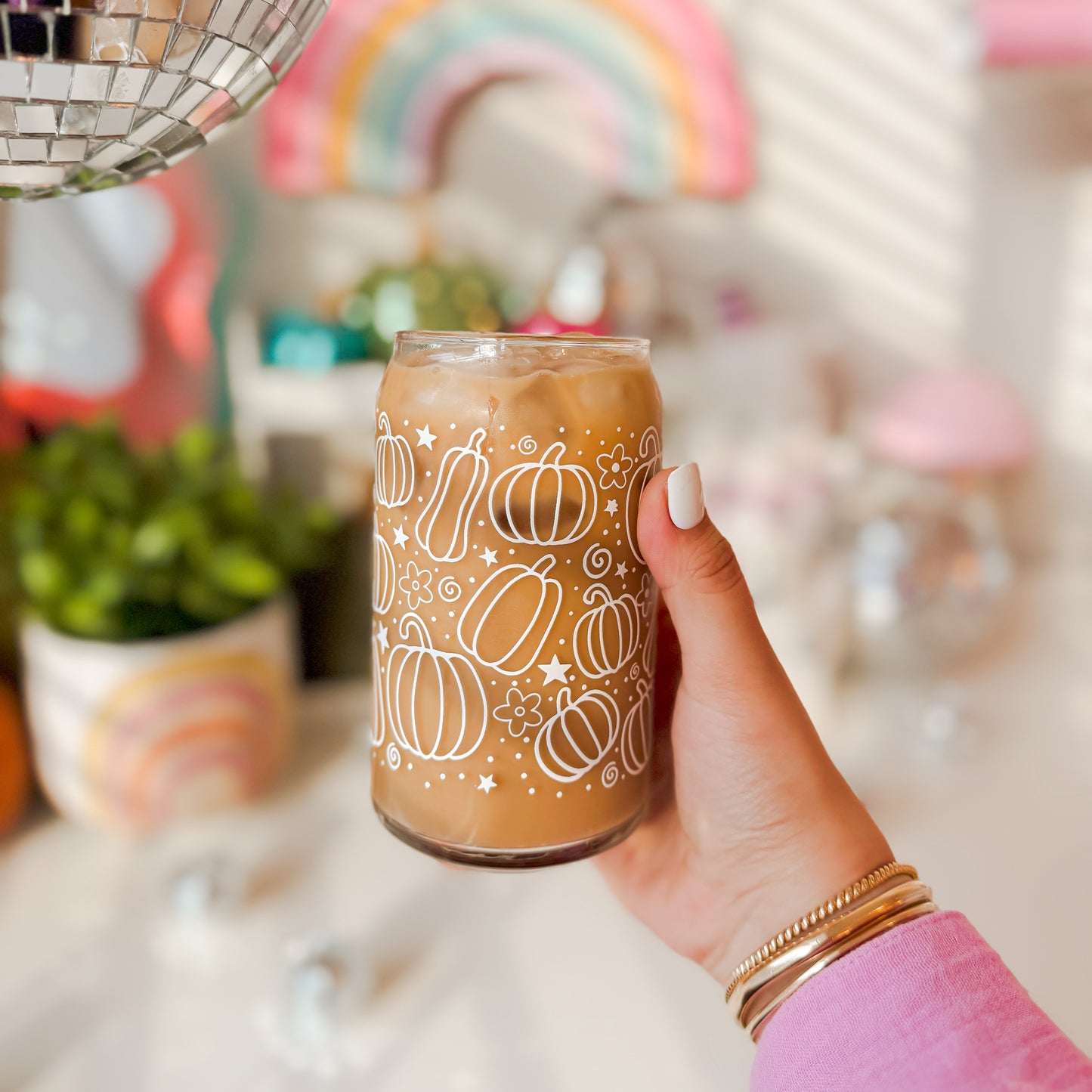 White Outline Pumpkin Patch Glass Cup